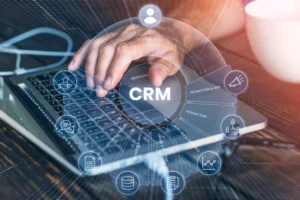 como usar dados de crm para impulsionar vendas